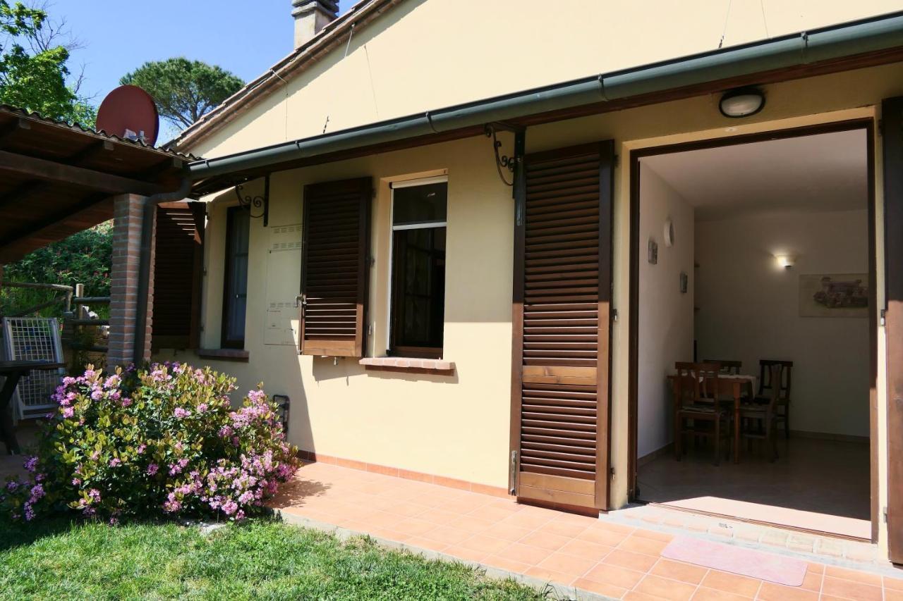 Chalet Elena In Montescudaio, Ground Floor With Fenced Garden Luaran gambar